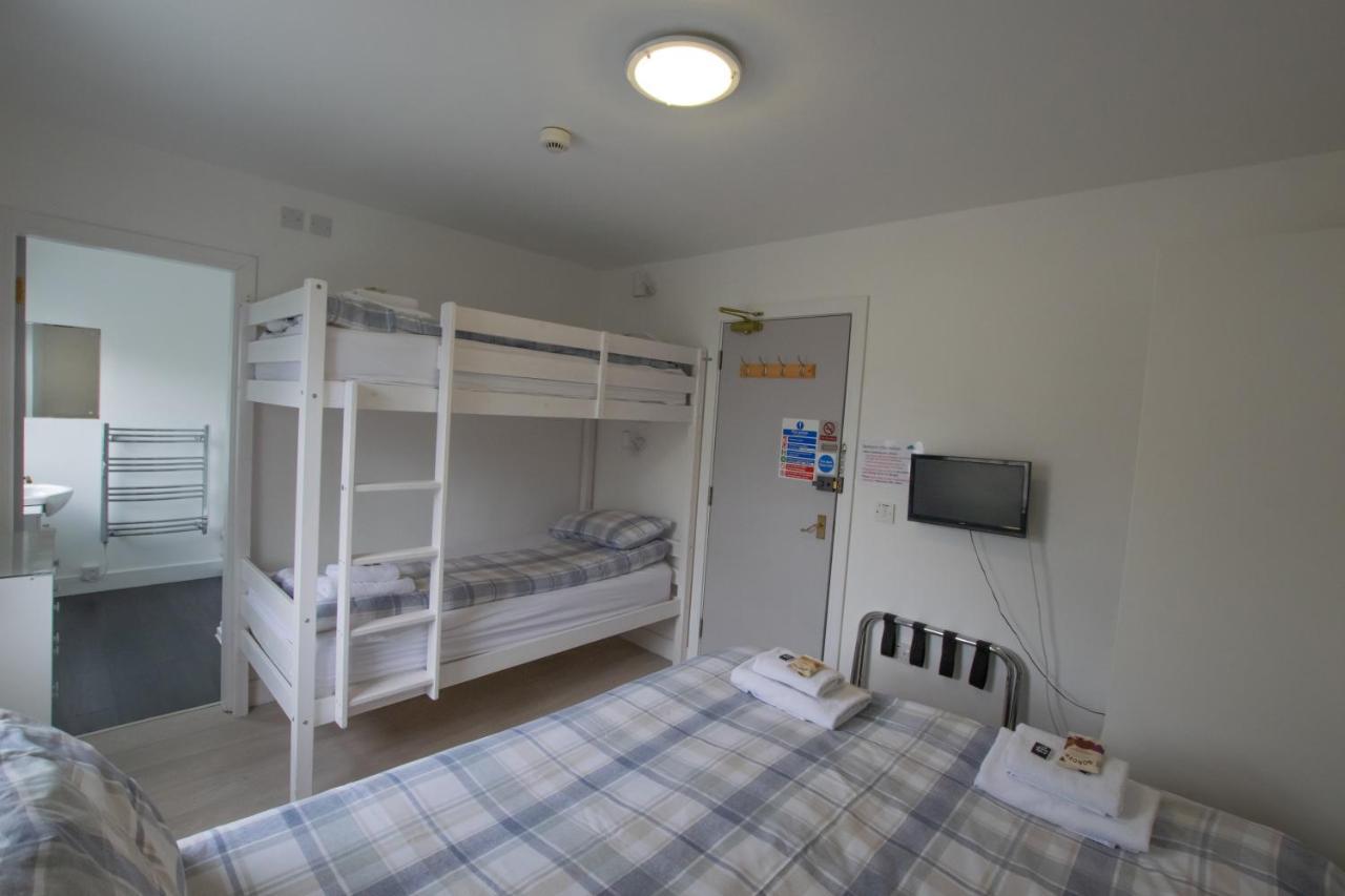 Corran Bunkhouse Corran (Lochaber, Highlands) Exterior foto A room at a capsule hotel in Tokyo