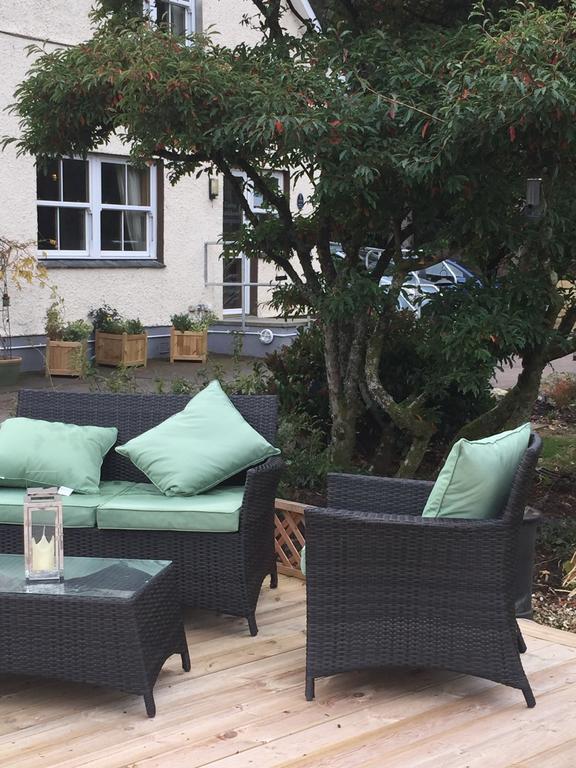 Corran Bunkhouse Corran (Lochaber, Highlands) Exterior foto The garden of the hotel